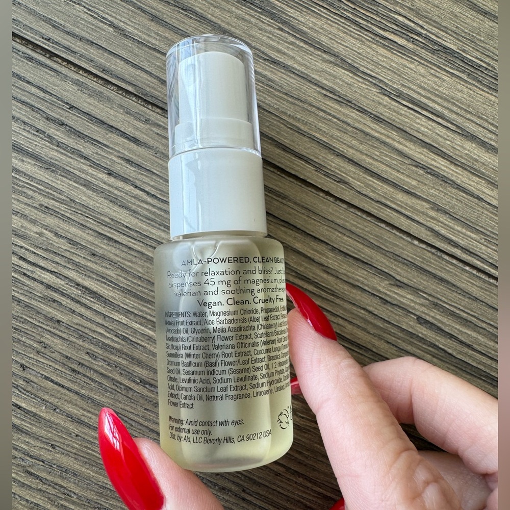 NEW 🙌🏼 Alo Glow System Magnesium Reset Spray - Picture 3 of 4